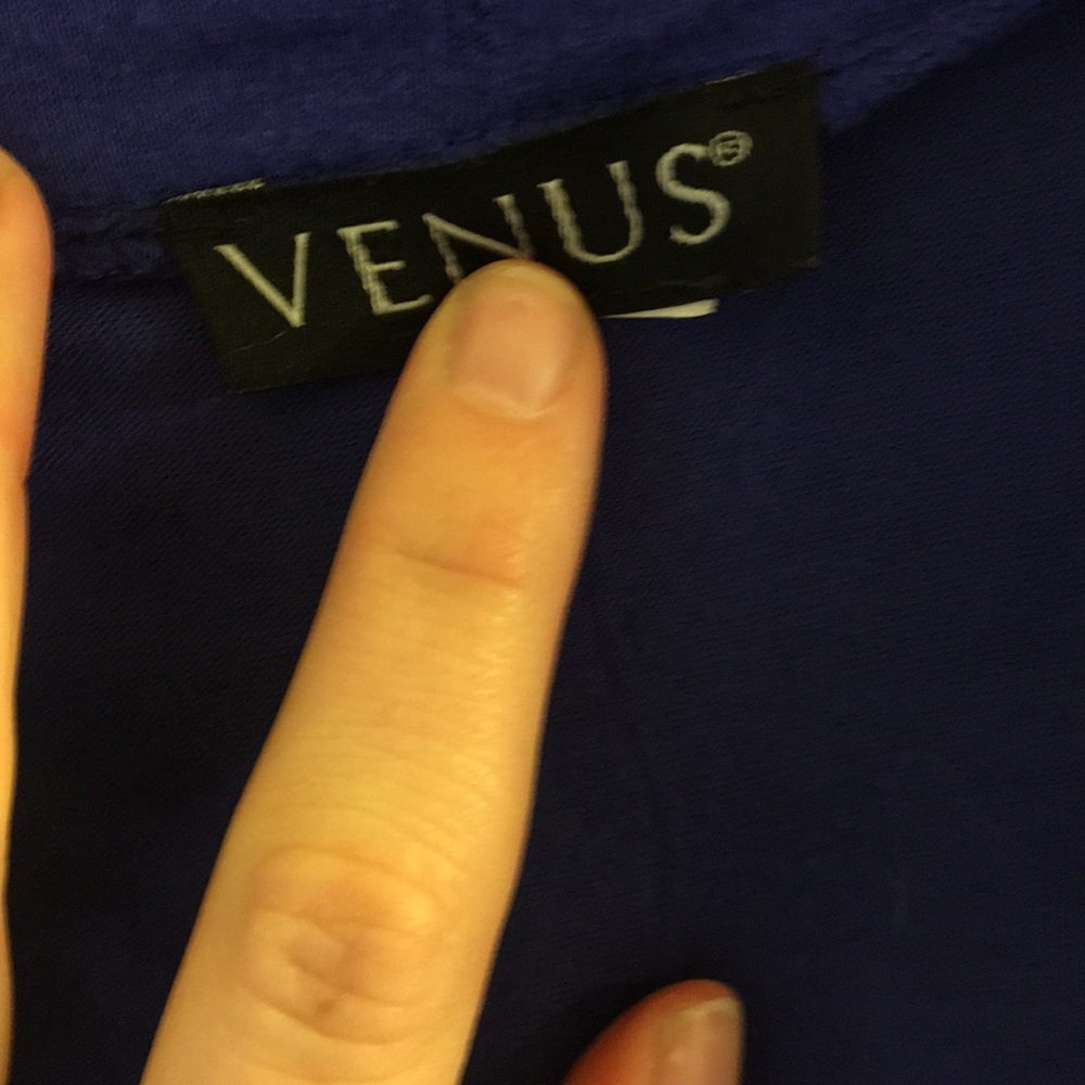 Venus top - Picture 3 of 4
